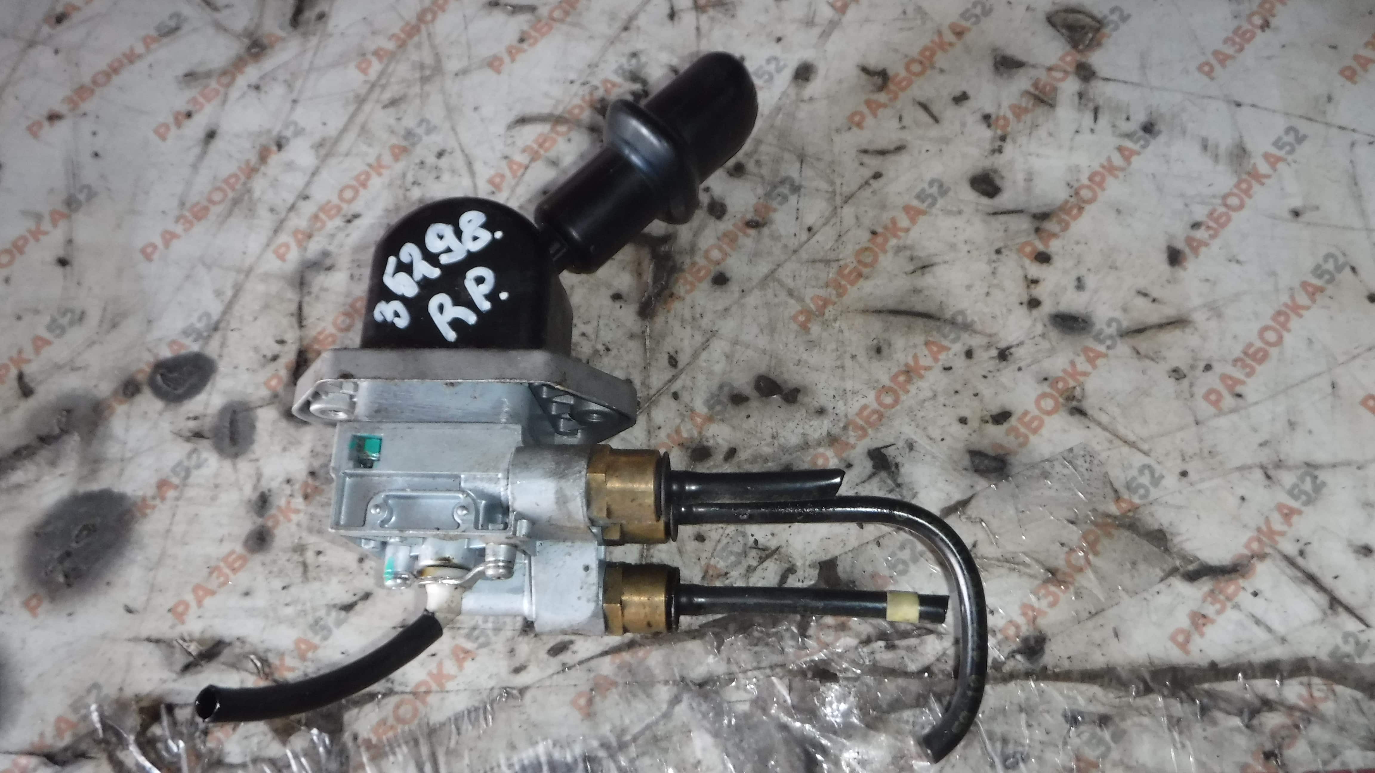 Ручник Кран ручного тормоза ср245 7796024 79393 2105 Рено премиум Renault Premium DCI320 2005